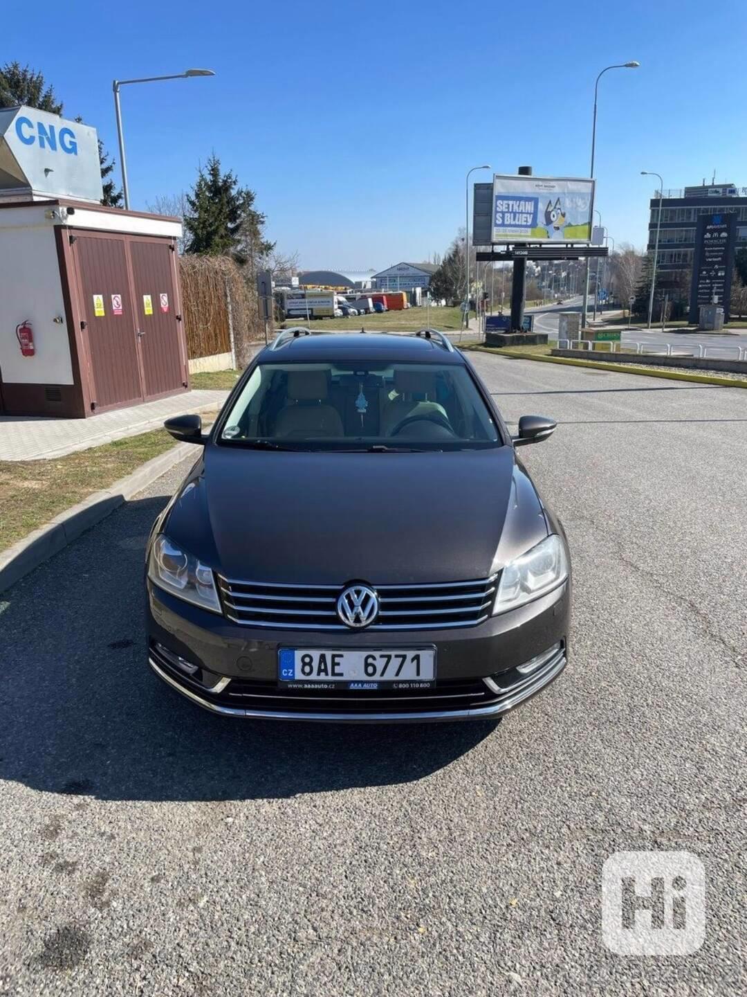 Volkswagen Passat - foto 1