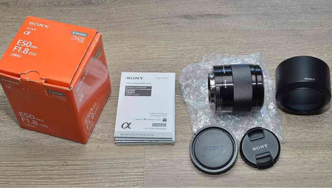 Sony E 50mm f/1,8 OSS *APS-C *SteadyShot*E mount* - foto 3