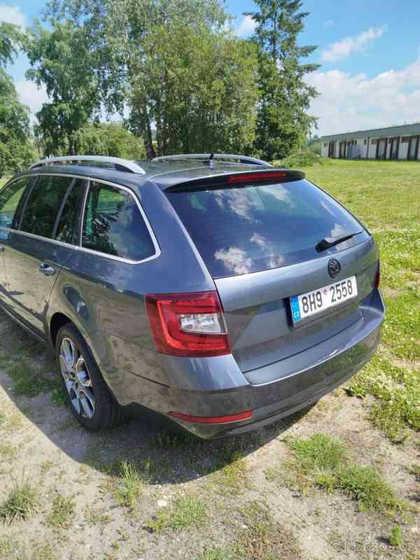 Škoda Octavia 2,0   3 FL L&K 2017 - foto 26