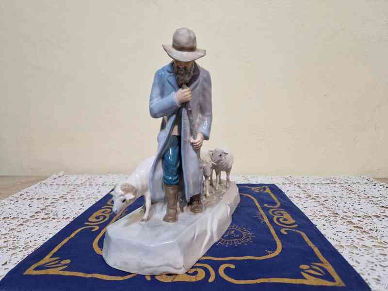 Krásné staré malované Sousoší Pasáček a Ovečky Dux  - foto 3