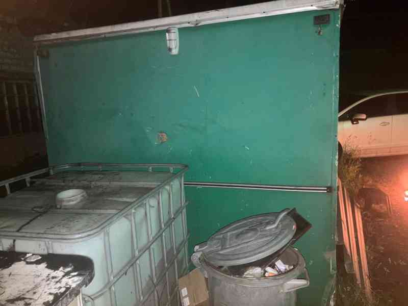 skříňová nástavba z Avie v pěkném stavu. - foto 2