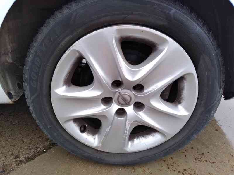 OPEL ZAFIRA 1.7 CDTI 81kW 7 MÍST KLIMA - foto 30