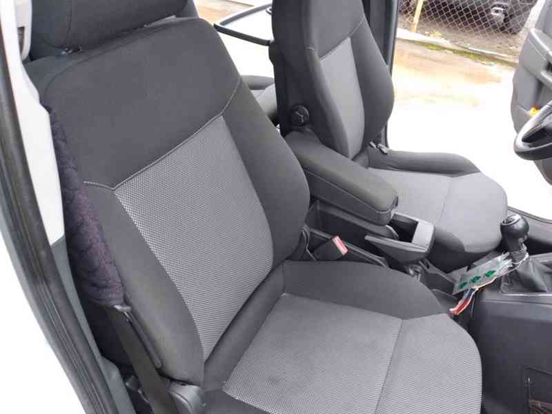 OPEL ZAFIRA 1.7 CDTI 81kW 7 MÍST KLIMA - foto 21