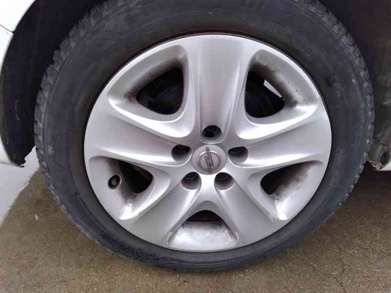 OPEL ZAFIRA 1.7 CDTI 81kW 7 MÍST KLIMA - foto 31