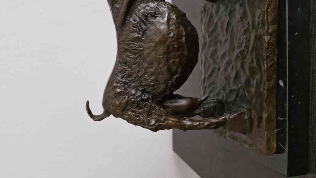 Picasso - koza - bronz  - foto 5