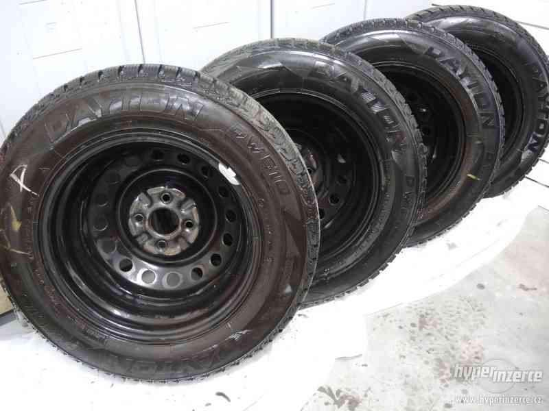 Zimní kola R14 ET45 4x100 5,5J 54mm + pneu Dayton 175/70 - foto 4
