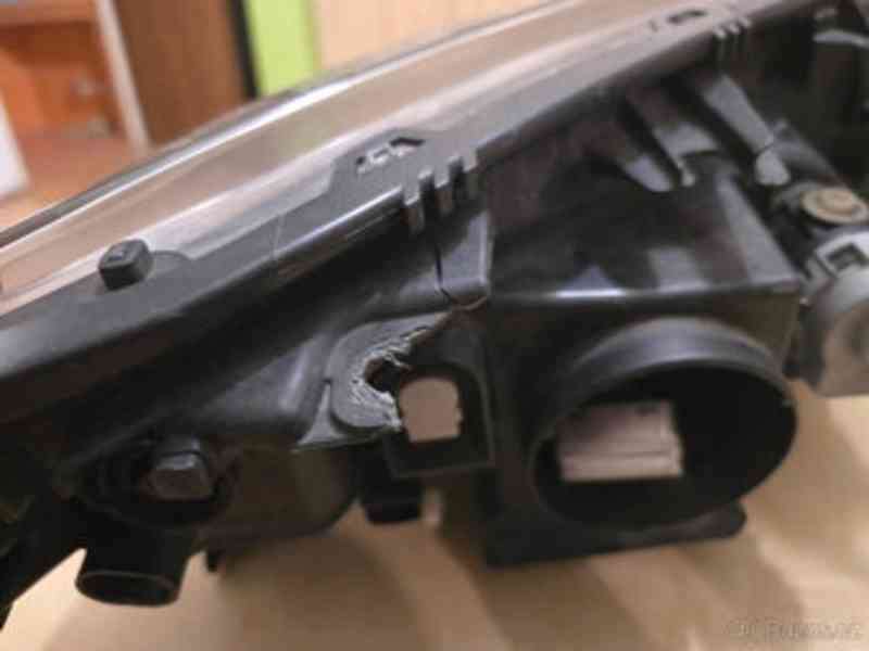 Renault Laguna 3 světlomet xenon - foto 6