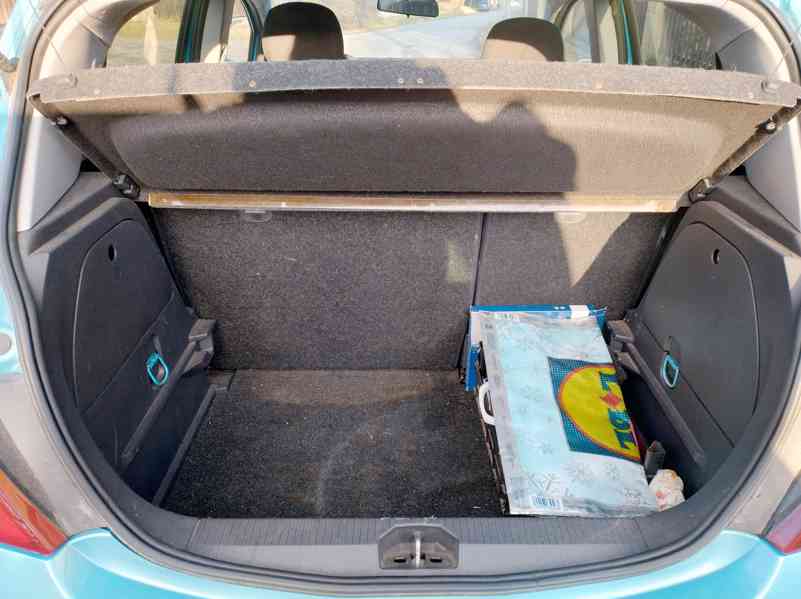 Prodám Opel Corsa - foto 6