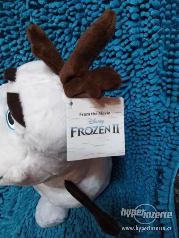plyšový Olaf Frozen II svítící nos - foto 3
