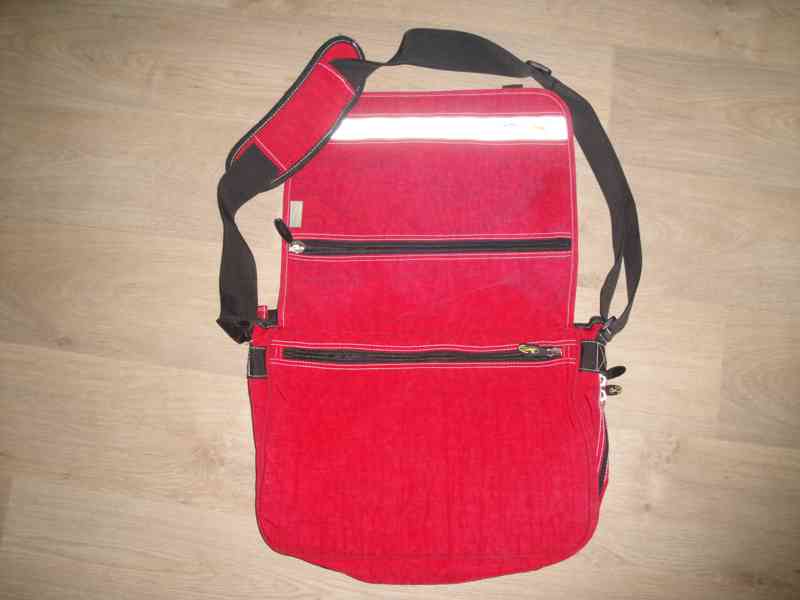Školní taška, brašna, aktovka na rameno, sportovní taška - foto 5
