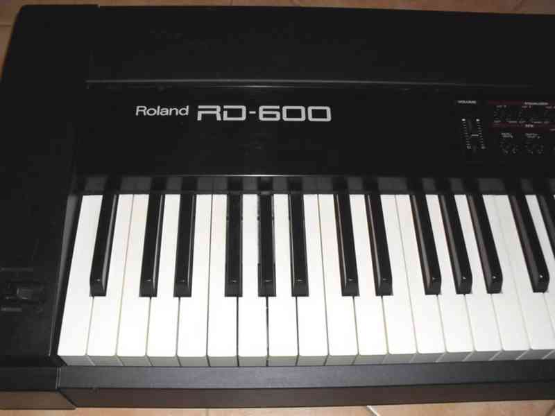 Stage piano Roland RD 600 - foto 2