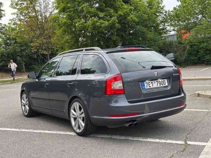Škoda Octavia 2,0   VRS - foto 7