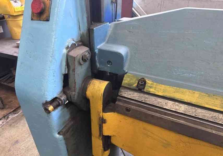 Ohýbačka plechů hydraulická XONM 2000/2 B - foto 3