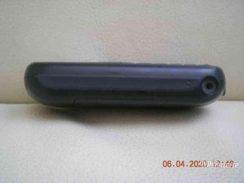 Motorola C139 - plně funkční mobilní telefon - foto 4