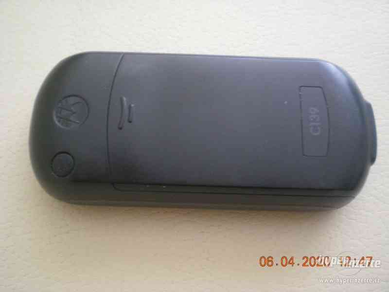Motorola C139 - plně funkční mobilní telefon - foto 8