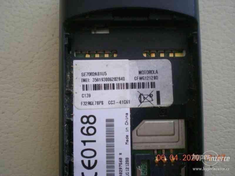 Motorola C139 - plně funkční mobilní telefon - foto 10