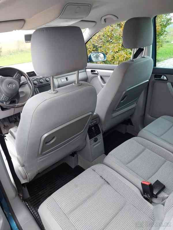 Volkswagen Tiguan 2,0   Sedmimístný +Tažné zařízení - foto 9