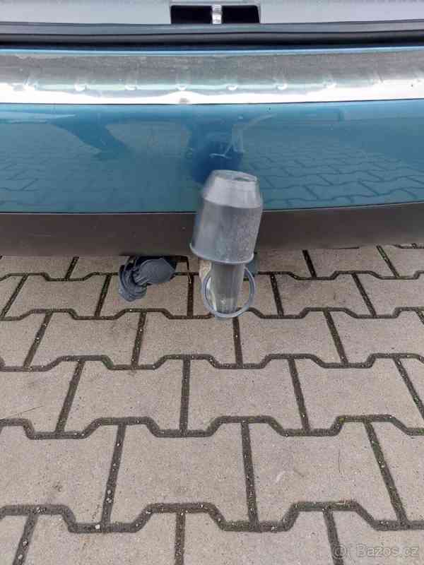 Volkswagen Tiguan 2,0   Sedmimístný +Tažné zařízení - foto 12