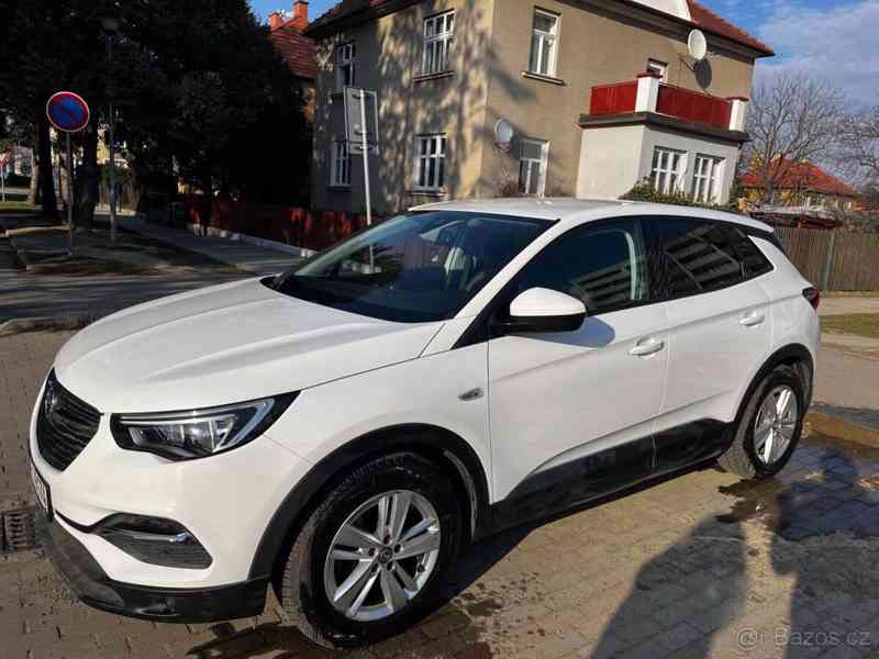 Opel Grandland 1,2   96 kw 130 HP, automatická přev - foto 7