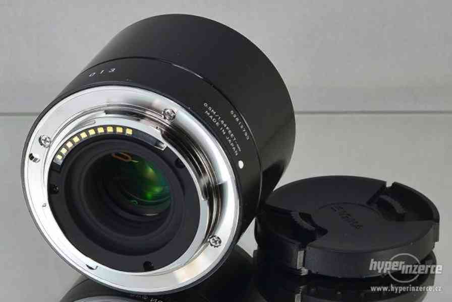 pro Sony E - SIGMA 60mm f/2,8 DN Art **APS-C Pevný Lens* - foto 5