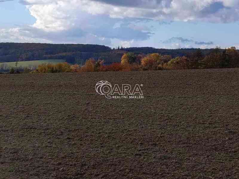 Rozsáhlé pozemky 19.410m2 půdy Chvalnov-Lísky - foto 13