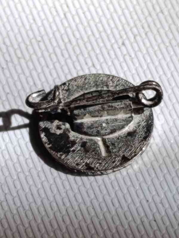 Sběratelský odznak Radio Berlin International - foto 3