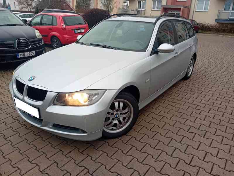BMW 320i Touring - foto 4