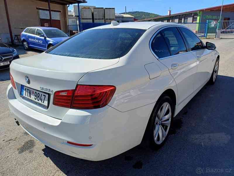 BMW Řada 5 2,0   528 I - foto 7