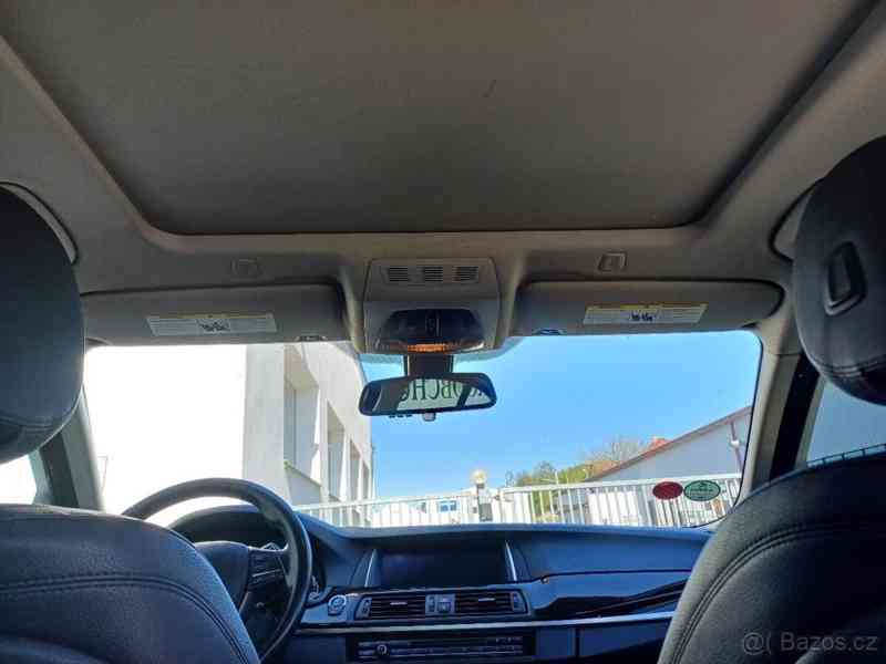 BMW Řada 5 2,0   528 I - foto 13