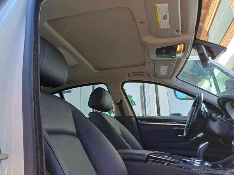 BMW Řada 5 2,0   528 I - foto 14