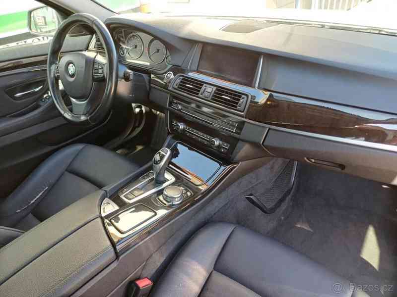 BMW Řada 5 2,0   528 I - foto 11