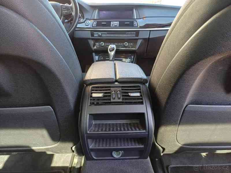 BMW Řada 5 2,0   528 I - foto 9