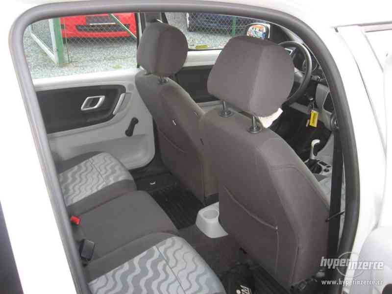 ŠKODA ROOMSTER PRAKTIK - foto 16