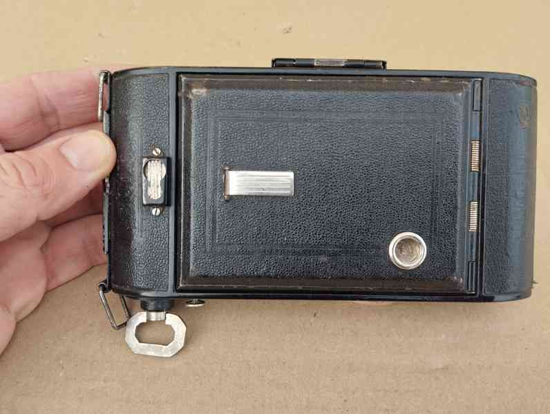 Starý krásný měchový fotoaparát BALDA  s pouzdrem - foto 19