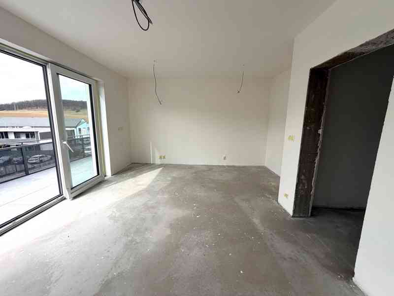 MODERNÍ BYT 3+KK S VLASTNÍ ZAHRADOU, ČESKÁ OKRES BRNO-VENKOV - foto 6