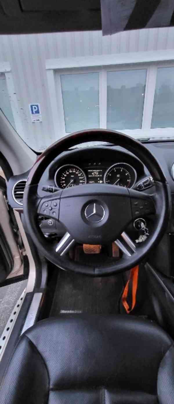 Mercedes-Benz GL 500	 - foto 15