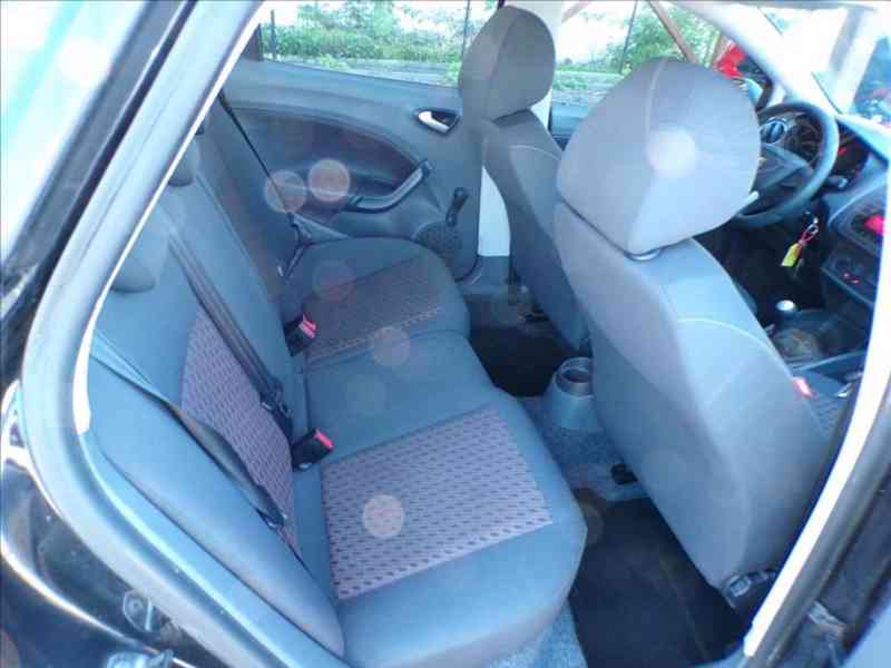 Seat Ibiza 1,2 12V KLIMA - foto 10