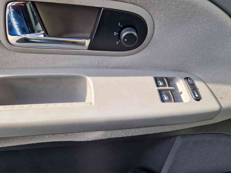 VW SHARAN 2.0 TDI 103kW, r.v. 2007, 6 -stup. man. převodovka - foto 9