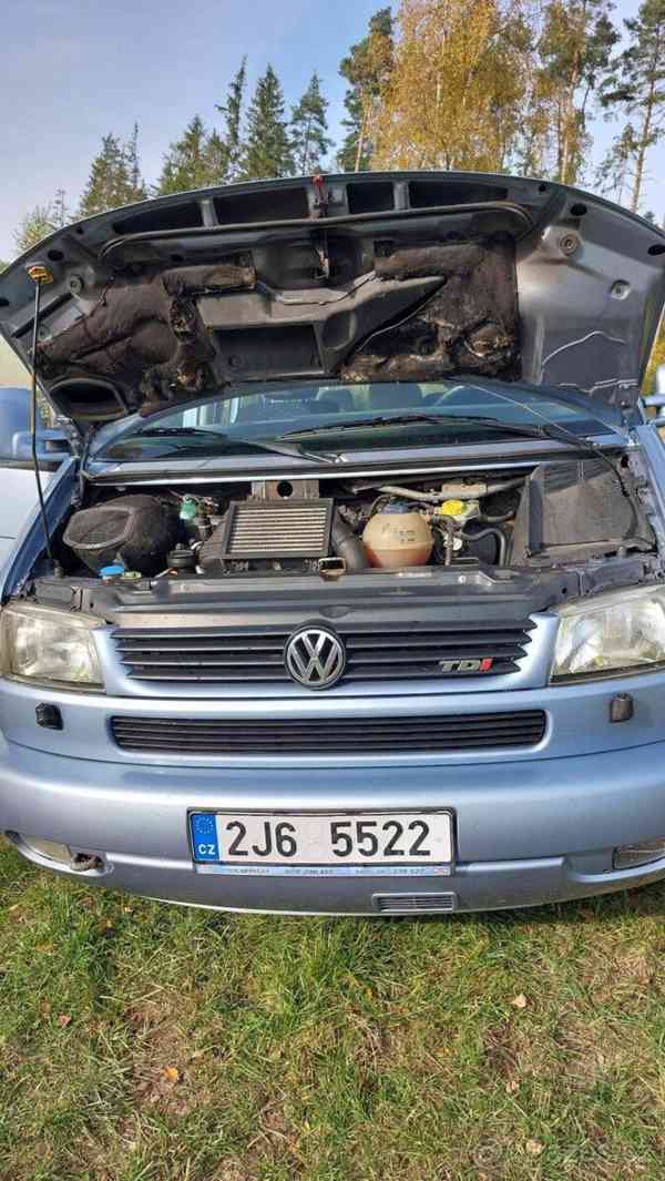 Volkswagen Caravelle 2,5   T4 LONG- 75 KW 4x4-TAŽNÉ - foto 10