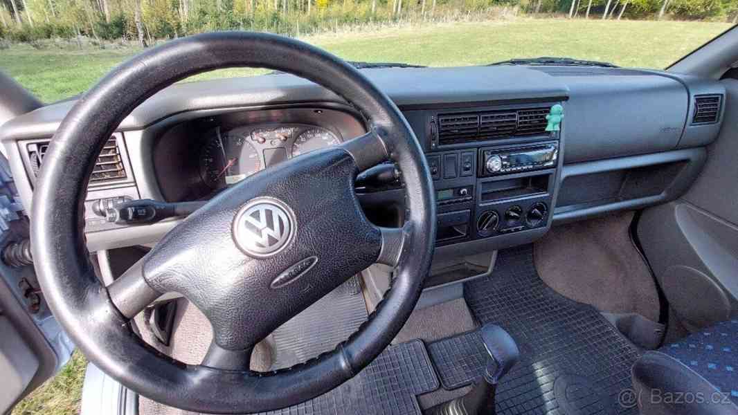 Volkswagen Caravelle 2,5   T4 LONG- 75 KW 4x4-TAŽNÉ - foto 4