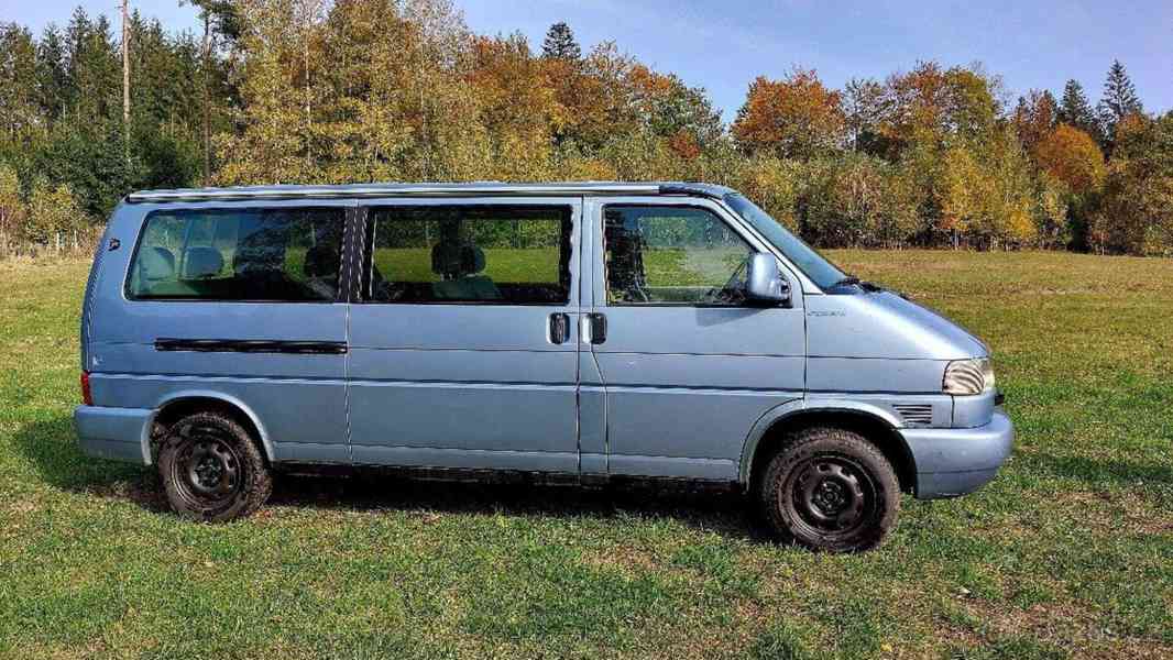 Volkswagen Caravelle 2,5   T4 LONG- 75 KW 4x4-TAŽNÉ - foto 12