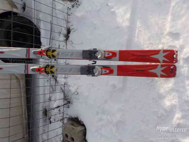 Carvingové lyže Kneissl 180cm+boty 46+hole 130cm - foto 2