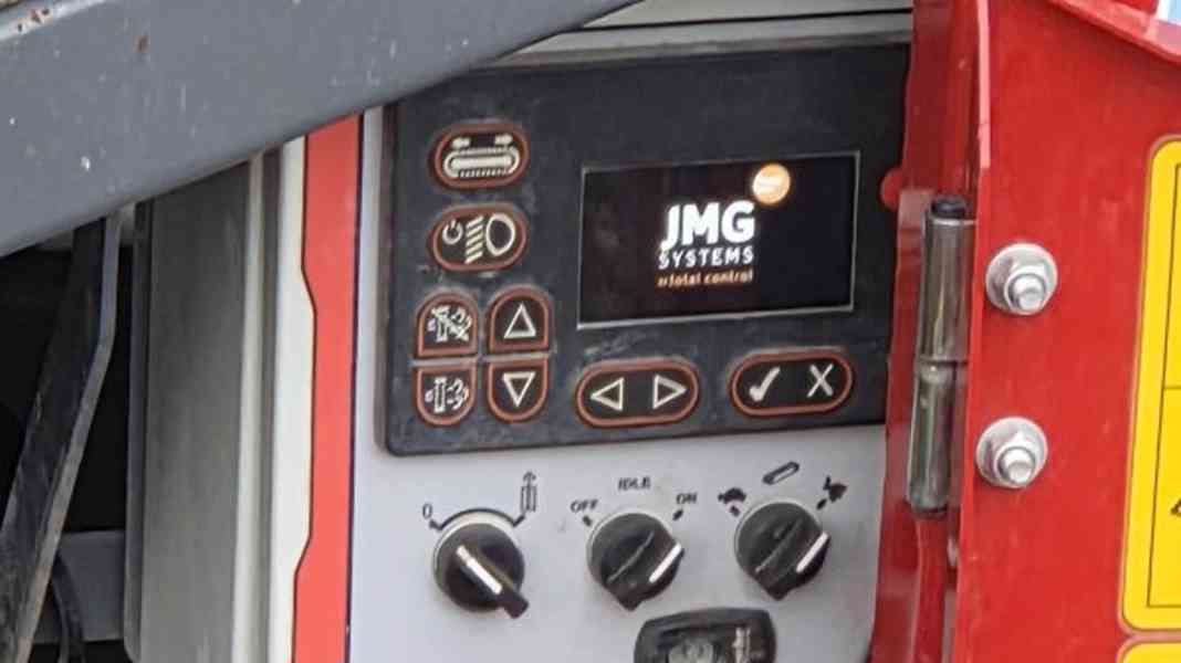 25.7t hrubotřídič 300t/h mobil 2síta Maximus 512S - foto 8