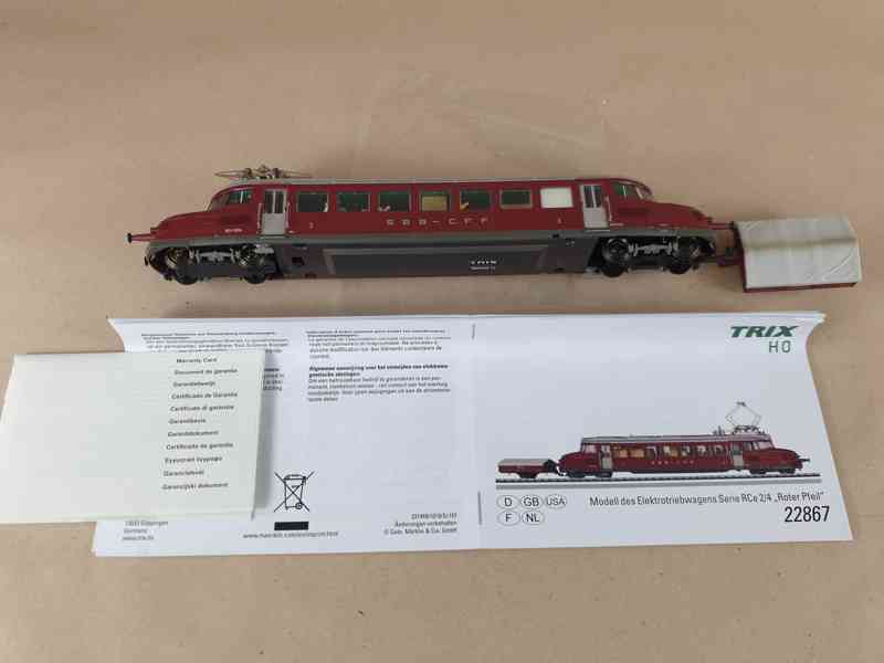 H0 TRIX 22867 SBB Motor Train Roter Pfeil - Červená šipka -  - foto 4