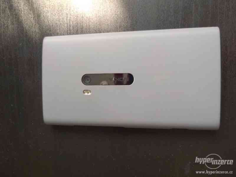 Nokia Lumia 920 bílá + bezdrátová nabíječka NOkia  DT-900 - foto 6