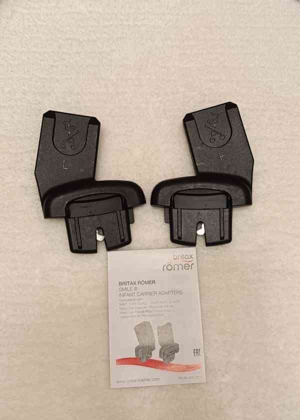 Autosedačka Britax Römer Baby-Safe 2 i-size + adaptéry  - foto 5
