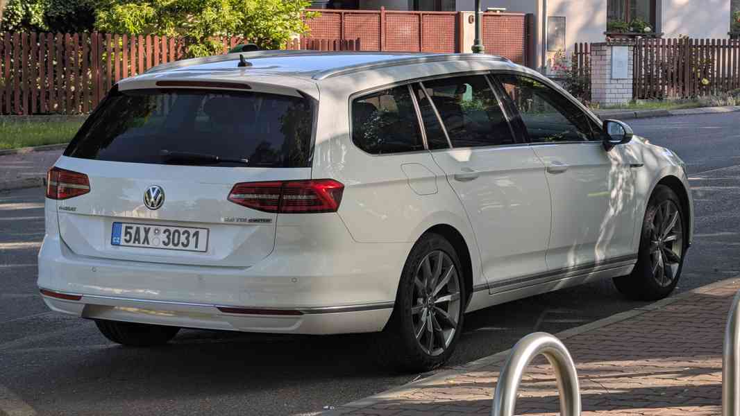 Volkswagen Passat Variant 2.0 TDI 4MOTION Highline (ČR) - foto 4