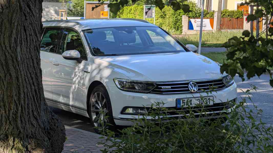 Volkswagen Passat Variant 2.0 TDI 4MOTION Highline (ČR) - foto 5