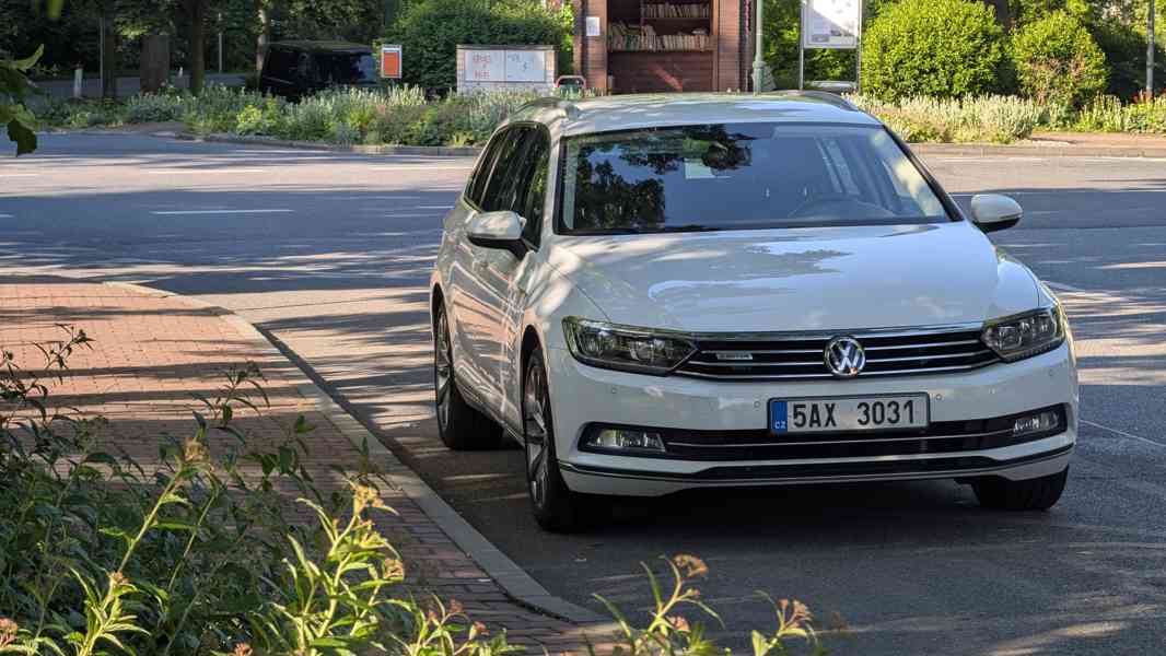 Volkswagen Passat Variant 2.0 TDI 4MOTION Highline (ČR) - foto 6