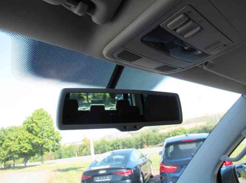 Volkswagen T5 Multivan 2,0TDI Special 4Motion 103kw - foto 12